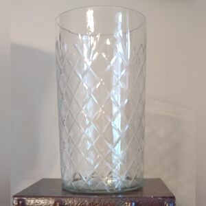 Gorgeous Diamond Cut Pineapple Design 9" Cylinder Crystal Vase EUC